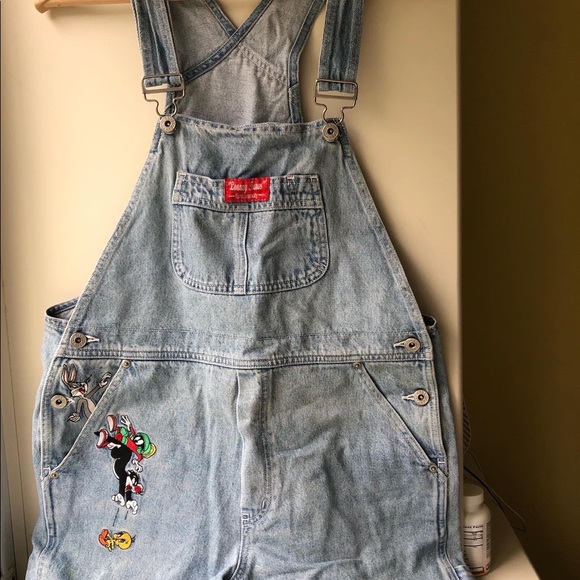 Denim - Vintage Looney Tunes Overall Shorts Size S/M